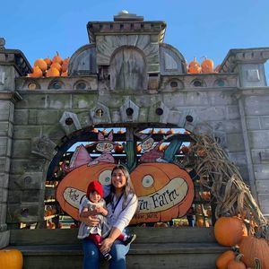 Meet your Posher, Dana